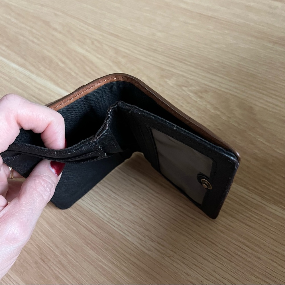 Fossil Spotted Wallet - Picture 8 of 8